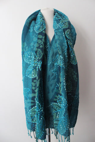 Woolen turquoise leaf scarf