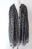 Autumn leaf black white Scarf - Shirdak