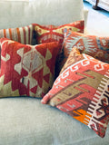 Kilim 40cmx40cm Horn Cushion