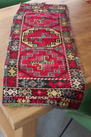 Uzbek front Lakai 01
